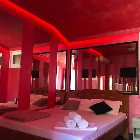 Love hotel Secret Belgrád